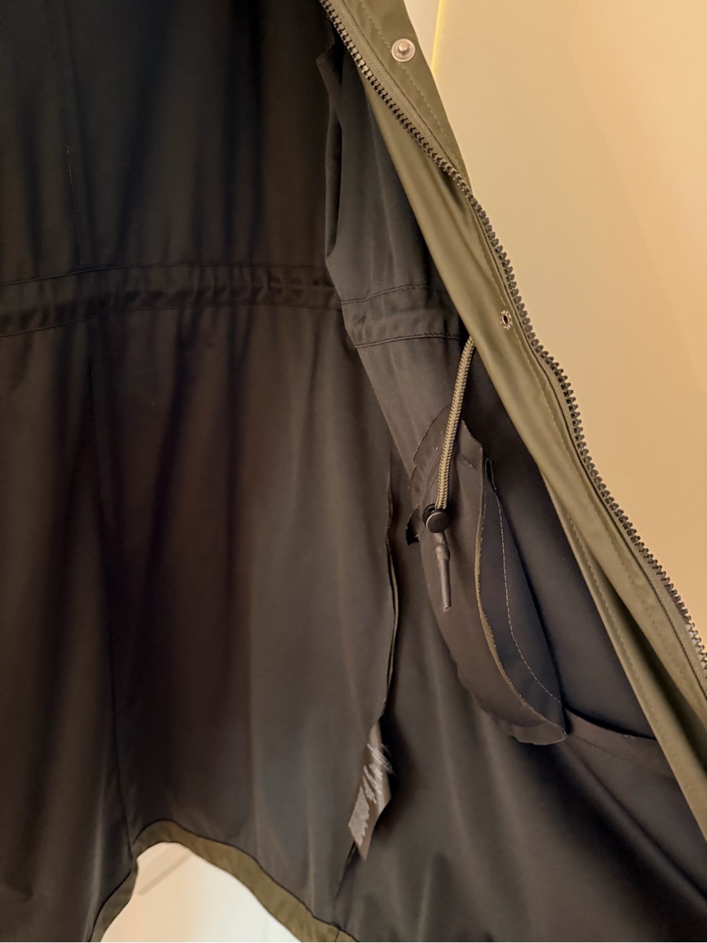 Fall rain coat - Picture 7 of 8